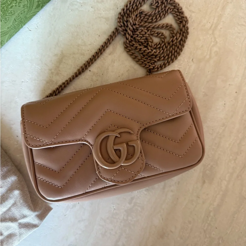Gucci Beige Marmont Mini Bag - Picture 1 of 7
